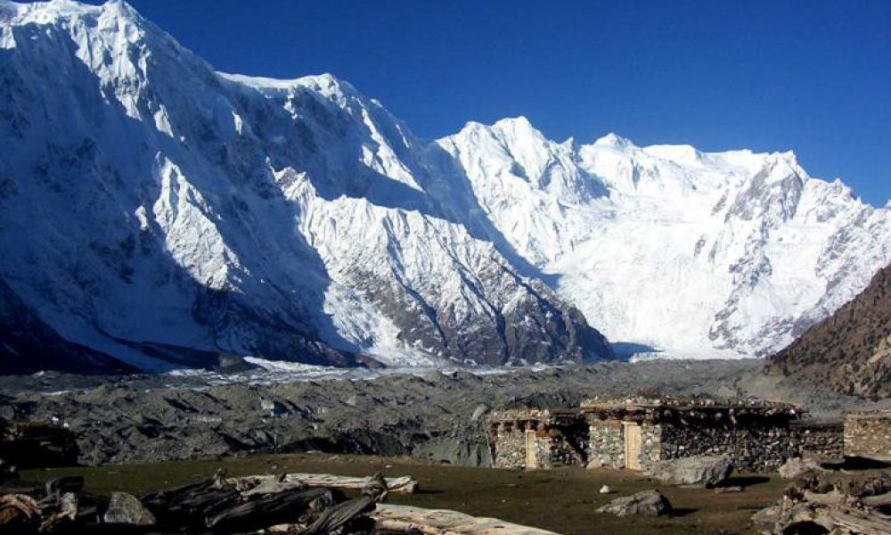 “Batura Glacier meadow near Yunz Bin with alpine scenery”
