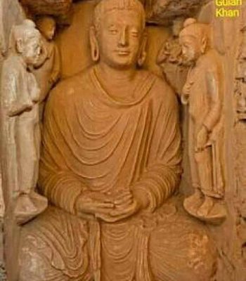 buddha statue at taxila museum