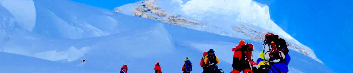 Humbroq Peak Pakistan / Humbroq trekking peak / Hushe Valley trekking / Beginner mountain trek Pakistan / Karakoram short treks Hiking tours Gilgit-Baltistan Humbroq Peak Hushe
