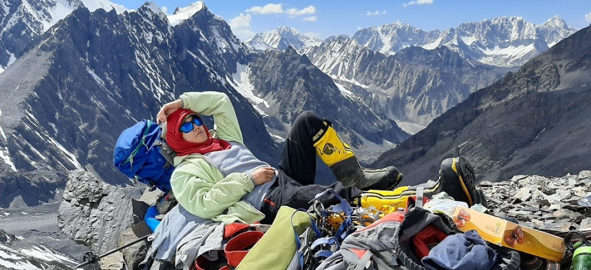 Hispar Peak, Hispar Valley, Gilgit-Baltistan, mountain expedition, high-altitude climbing, glacier terrain, snow-capped mountains, adventure tourism, rugged landscape, northern Pakistan, mountaineering, alpine scenery, exploration, outdoor adventure